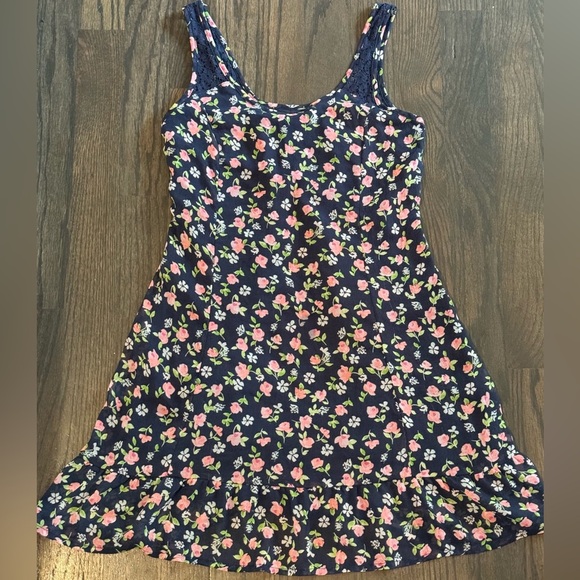 abercrombie kids Other - Abercrombie kids floral sleeveless dress size large​
